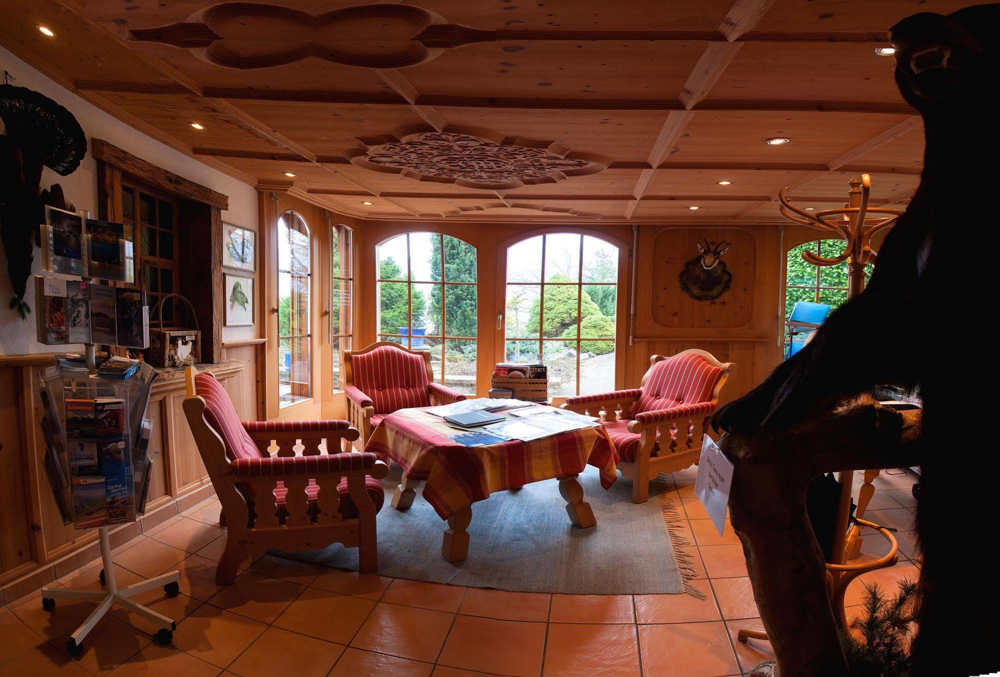 Seehotel Boutique Jaegerhof-Hubertus Faulensee Dış mekan fotoğraf